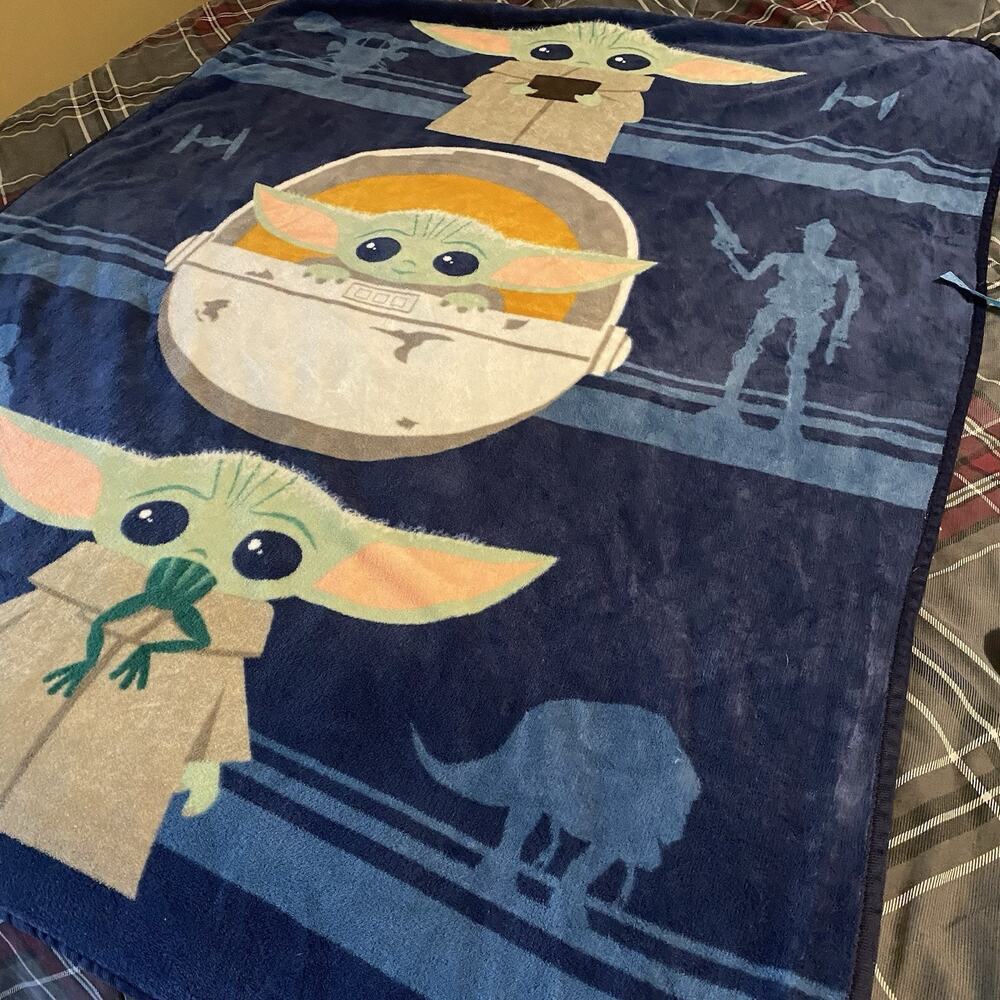Star Wars Mandalorian Child Baby Yoda Throw Blanket Soft Fleece 44 X 60" - Picture 7 of 8